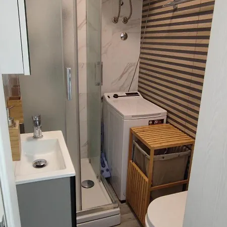 Apartman Leonora *